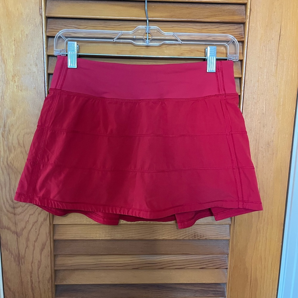 red lululemon skirt